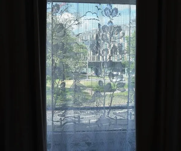 Apadana Frankfurt Hotel 2*