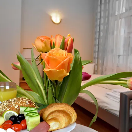 Apadana Frankfurt Hotel