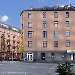 فندق Apadana Frankfurt فرانكفورت