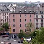 فندق Apadana Frankfurt فرانكفورت