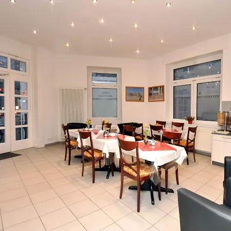 Apadana Frankfurt Szálloda