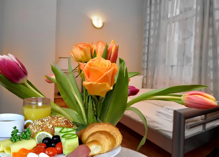 Apadana Frankfurt Hotel