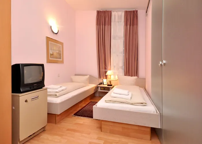 Hotel Apadana Frankfurt