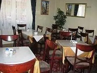 Apadana Frankfurt Frankfurt nad Menem