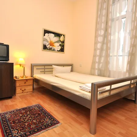 Apadana Frankfurt Hotell